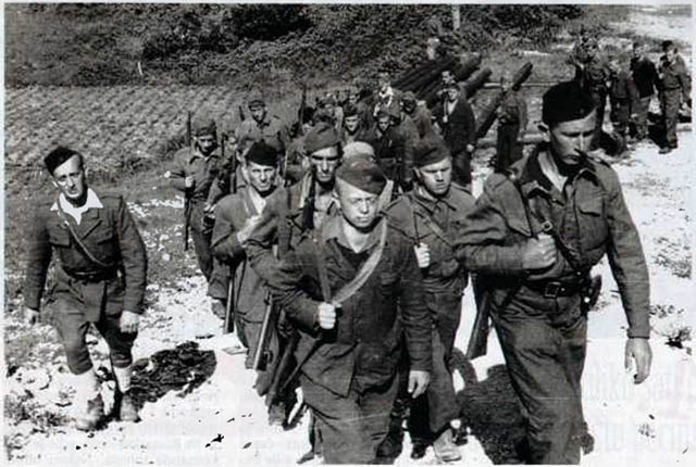 Partizanske snage u nastupanju prema Drvaru